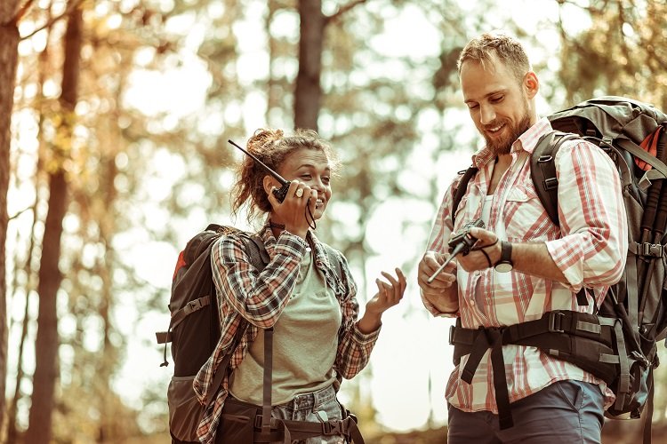 The 5 Best Walkie Talkies for Hiking 🥇 2024 Edition